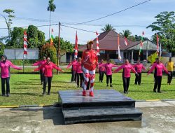 Dibawah Pimpinan Kapolsek, Personel Polsek Waropen Bawah dan Bhayangkari Gelar Senam Sehat